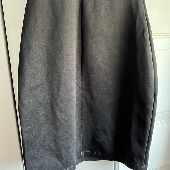 Black Solid and Lace Dress - Picture 6 of 7